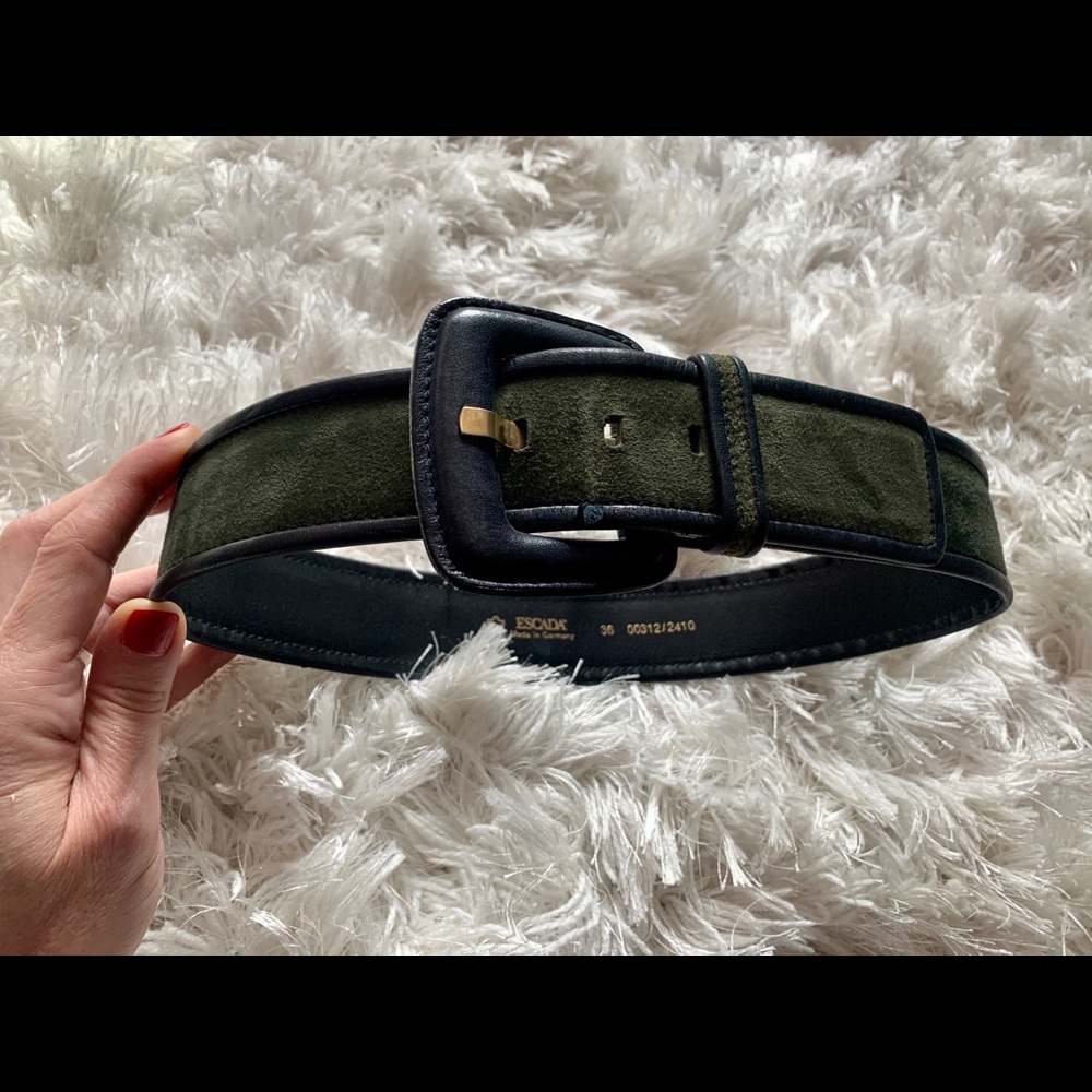 Escada Hunter Green Suede Leather Belt